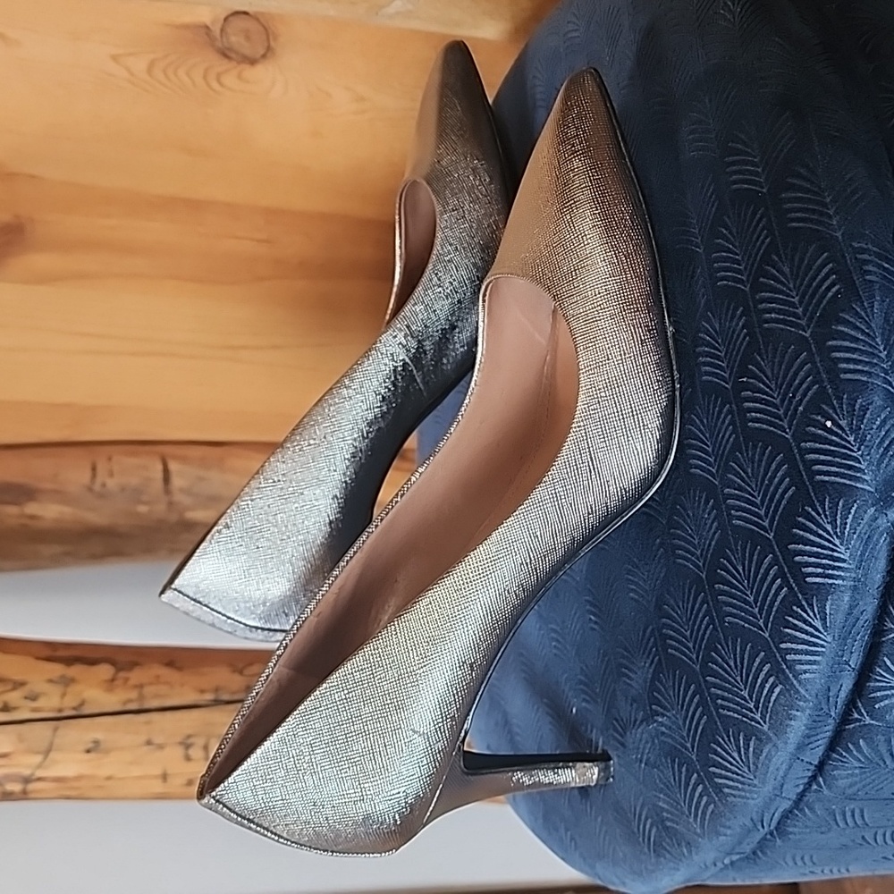 Vince Camuto heels - Picture 4 of 6